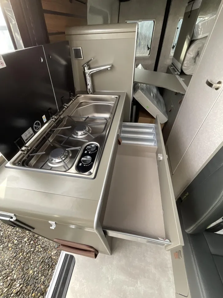 Fahrzeugbild Hymer Grand Canyon S CrossOver 600 #8