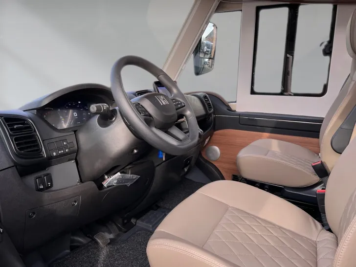 Fahrzeugbild Carthago chic e-line I 50 LE Fiat (227) #9