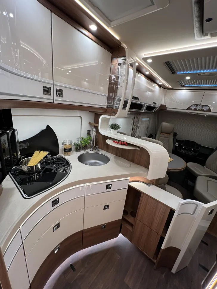 Fahrzeugbild Carthago chic e-line I 50 LE Fiat (227) #22