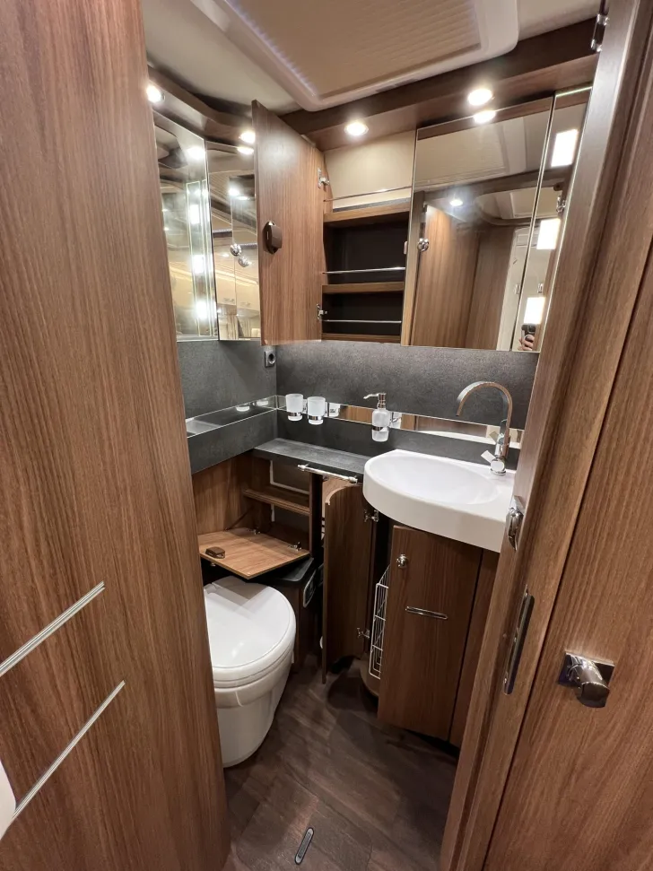 Fahrzeugbild Carthago chic e-line I 50 LE Fiat (227) #37