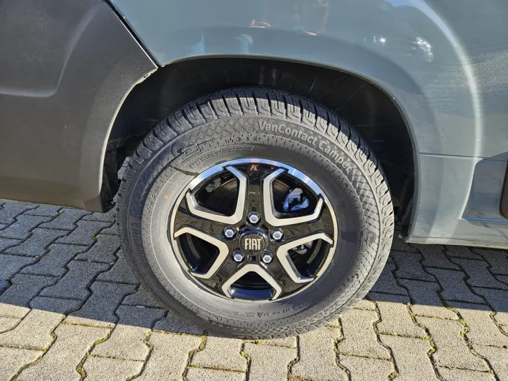 Fahrzeugbild Carado pro+ CV 600 8GAutomatik|190AH|LEDSW|Lanzarote-GR #16