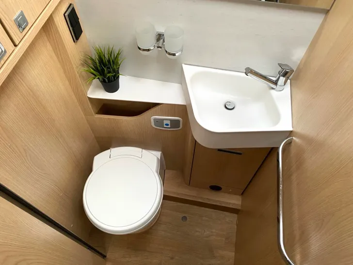 Fahrzeugbild Hymer B-Klasse MC I 680 MwSt ausweisbar! #15