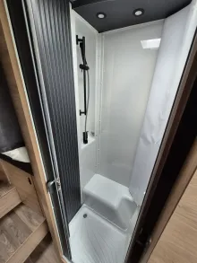 Fahrzeugbild Knaus L!VE TI 650 MEG Platinum Selection **2026**3500kg*opt. Autark e #13