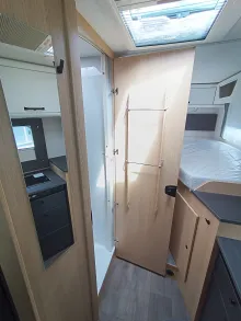 Fahrzeugbild Sunlight T 67S Markise, Radträger #11