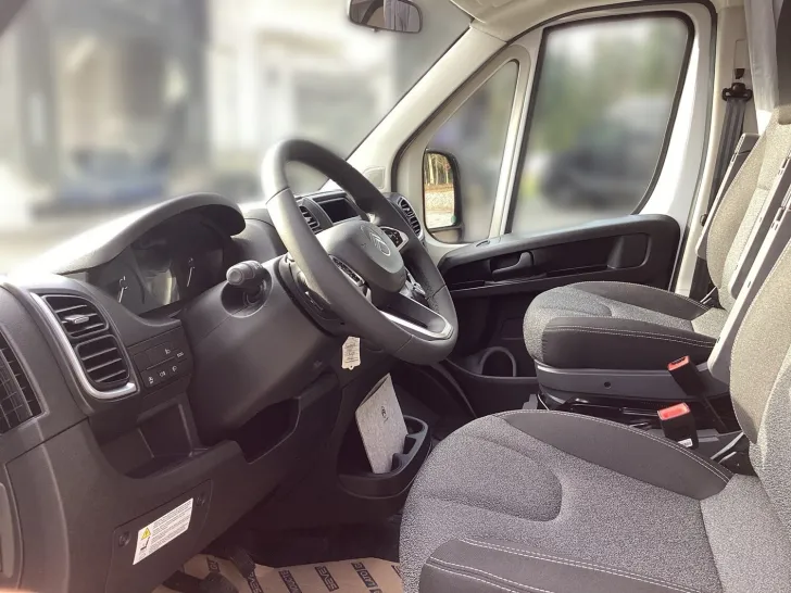 Fahrzeugbild Sunlight V 66 Aktion  Ready to roll? #7