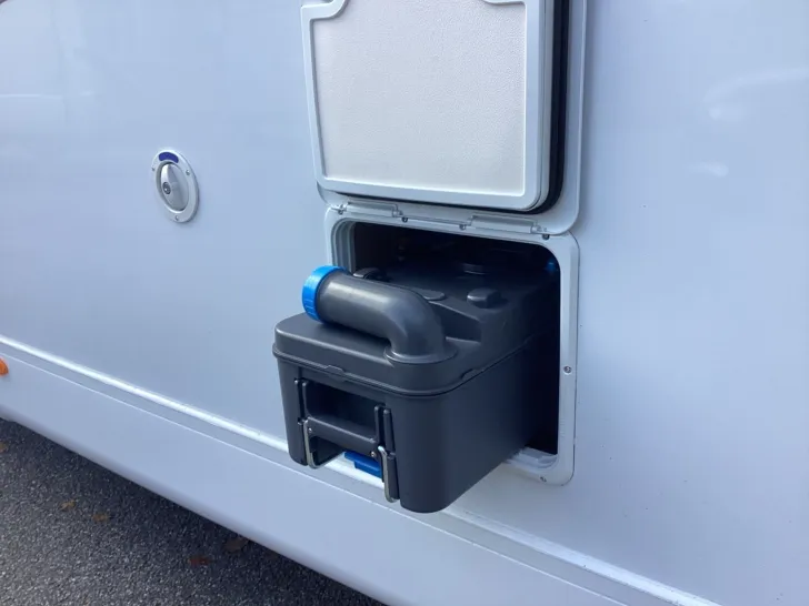 Fahrzeugbild Sunlight V 66 Aktion  Ready to roll? #23