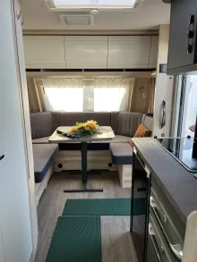 Fahrzeugbild Hobby De Luxe 460 LU #5