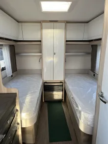 Fahrzeugbild Hobby De Luxe 460 LU #6