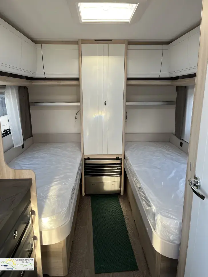 Fahrzeugbild Hobby De Luxe 460 LU #6