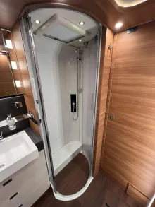 Fahrzeugbild Carthago chic c-line I 6.2 XL QB Mercedes (202) #33