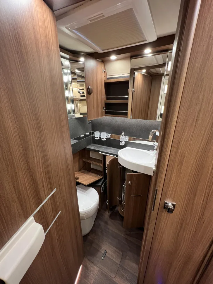 Fahrzeugbild Carthago chic e-line I 50 LE Fiat (204) #36