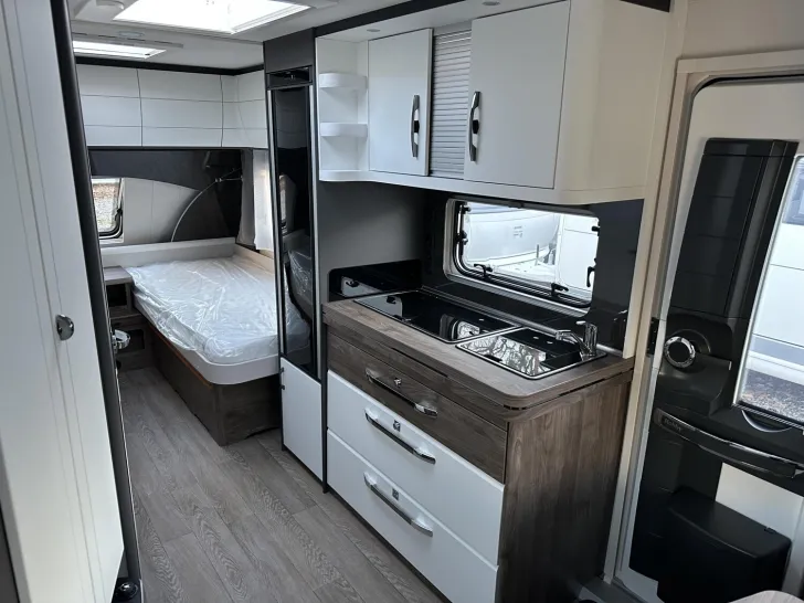 Fahrzeugbild Hobby Excellent Edition 495 UL Mod.2026; 1800kg #6