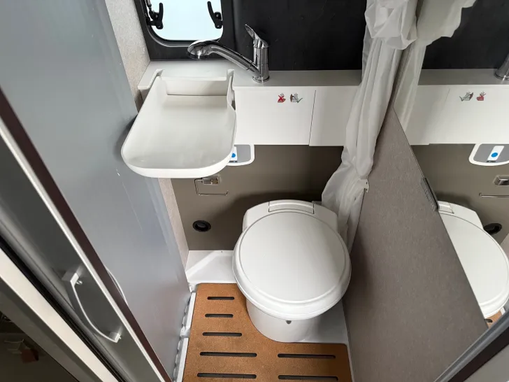 Fahrzeugbild Hymer CAMPER VAN YOSEMITE #10