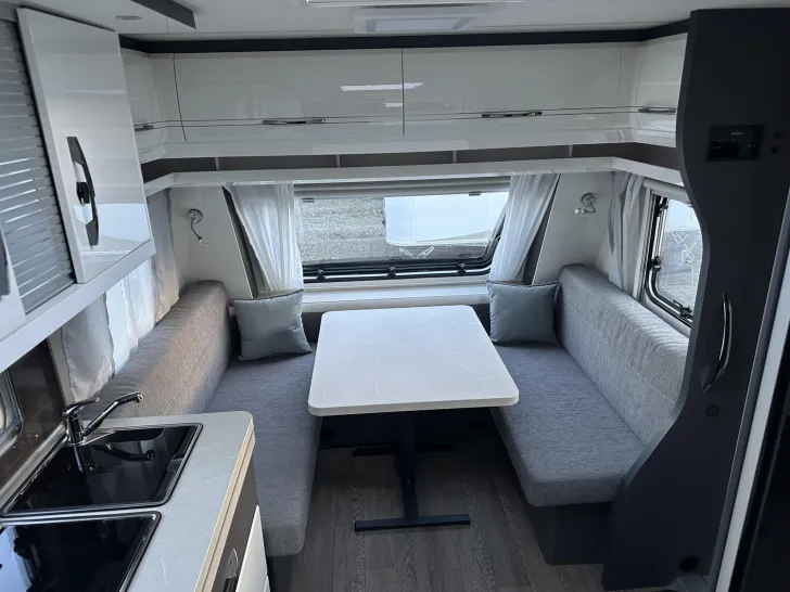 Fahrzeugbild Hobby Excellent 495 WFB Mod.2026; 1800kg #5