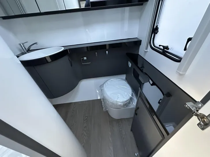 Fahrzeugbild Hobby Excellent 495 WFB Mod.2026; 1800kg #12