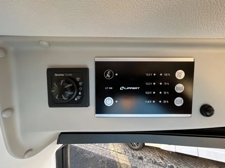 Fahrzeugbild Sunlight Cliff X 640 #12