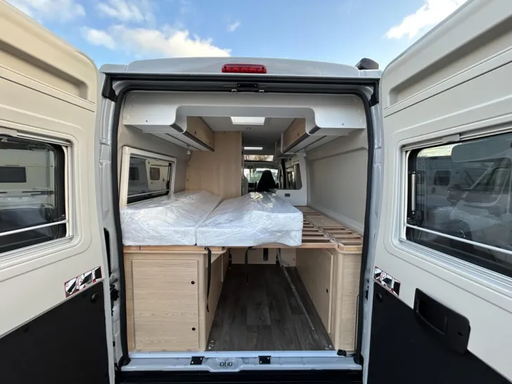 Fahrzeugbild Sunlight Cliff X 640 #20