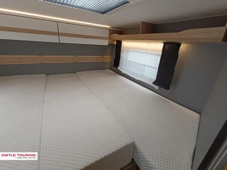 Fahrzeugbild Dethleffs Just Camp T 7052 EB Navi, Hubbett, RFK, Markise #16