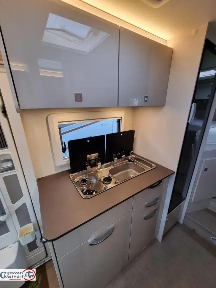 Fahrzeugbild Bürstner Lineo T 690 G #14