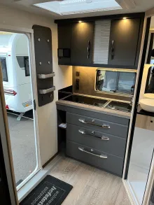Fahrzeugbild Hobby DE LUXE 460 SL #5