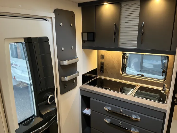 Fahrzeugbild Hobby DE LUXE 460 SL #6