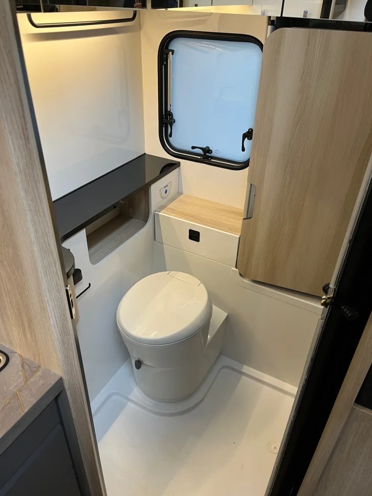 Fahrzeugbild Hobby DE LUXE 460 SL #7