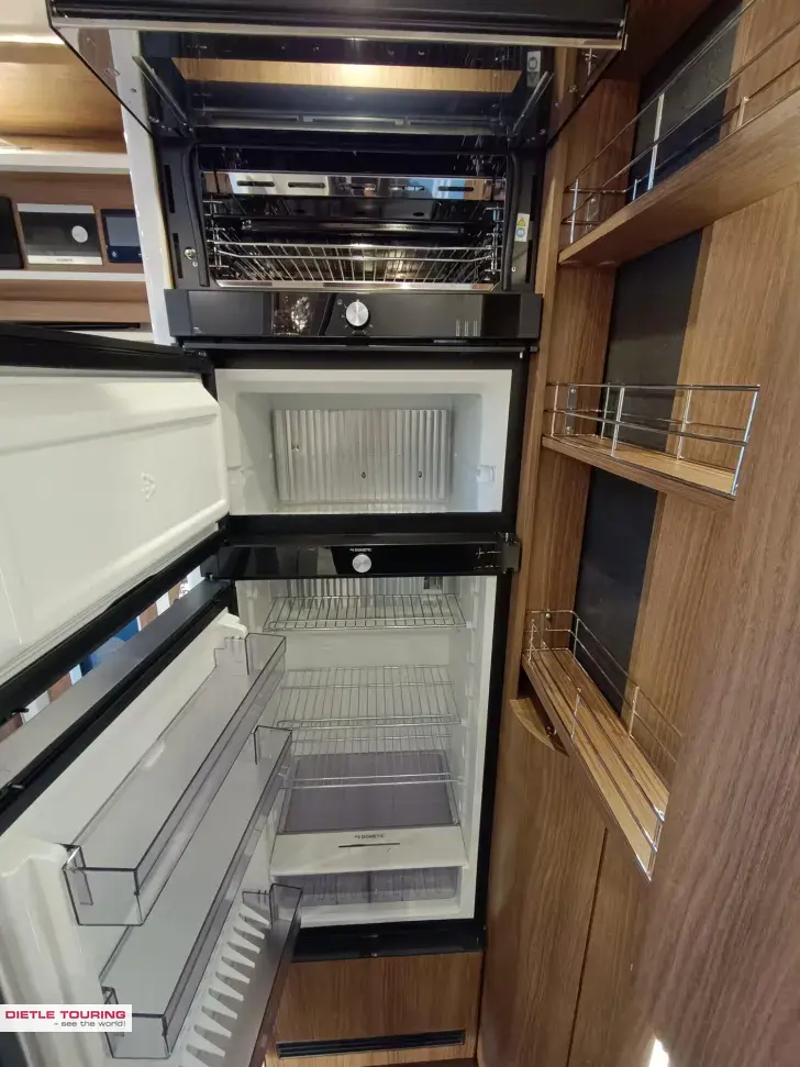 Fahrzeugbild Carthago chic e-line I 50 LE DA hyd. Hubst., Sitzheizung #11