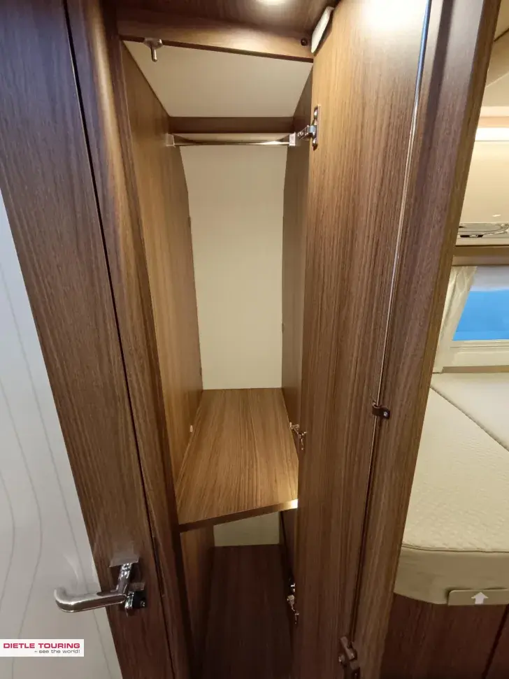 Fahrzeugbild Carthago chic e-line I 50 LE DA hyd. Hubst., Sitzheizung #13