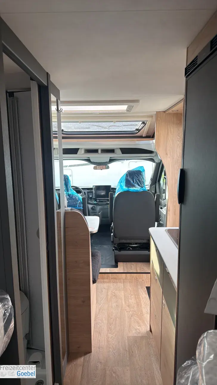 Sicht vorne-hinten Dethleffs Globebus Go T 45 Active Markise + AHK