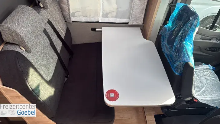 Sitzgruppe Dethleffs Globebus Go T 45 Active Markise + AHK