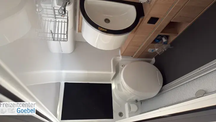 Toilette Dethleffs Globebus Go T 45 Active Markise + AHK
