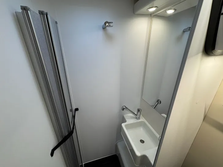 Fahrzeugbild Forster Alkoven A 699 EB, MJ26, Klima, Sat, TV, Solar,. #34