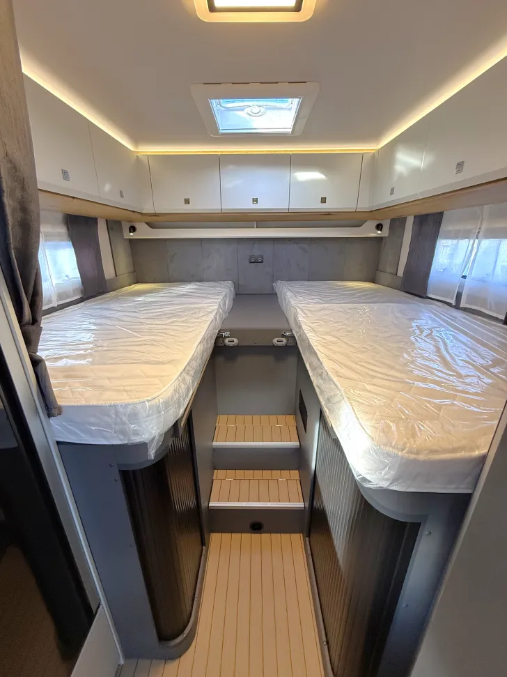 Fahrzeugbild Hobby PRESTIGE T 710 GE 8-Gang Automatik 180 PS #13