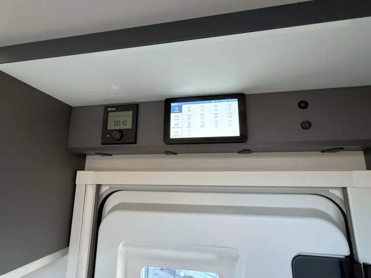 Fahrzeugbild Hobby PRESTIGE T 710 GE 8-Gang Automatik 180 PS #37