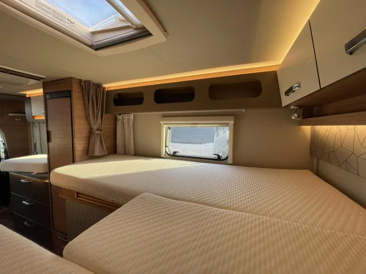 Fahrzeugbild Weinsberg CaraCompact MB EDITION PEPPER 640 MEG ++MEGA DEAL++ #28