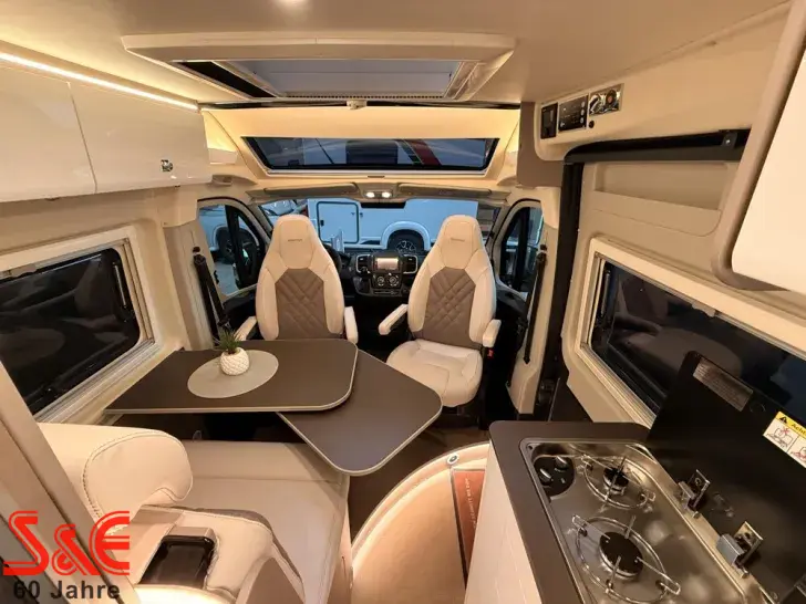 Fahrzeugbild Bürstner Eliseo C 642 #10