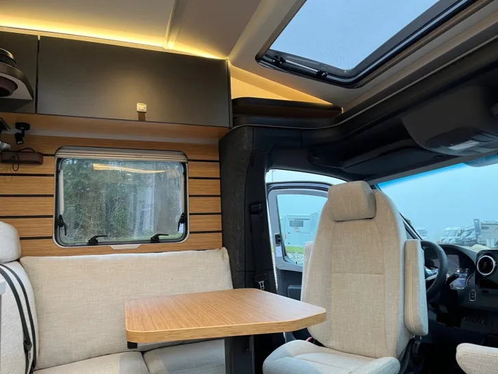 Fahrzeugbild Hymer ML-T 580 verlängertes Längsbett 212 cm #21