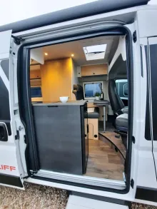 Fahrzeugbild Sunlight Camper Van CLIFF 602 Adventure Edition Verfüg./Sparen Sie 6.119,- € #10