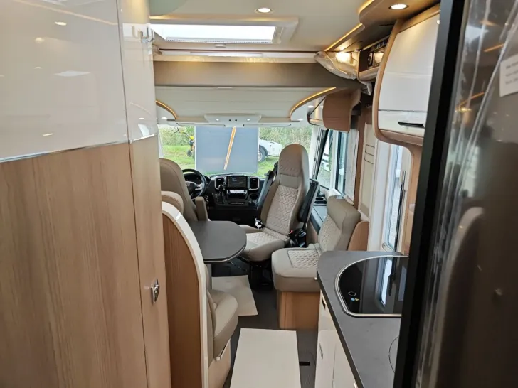 Fahrzeugbild Carthago c-compactline I 143 LE C2-tourer C1-tourer #19