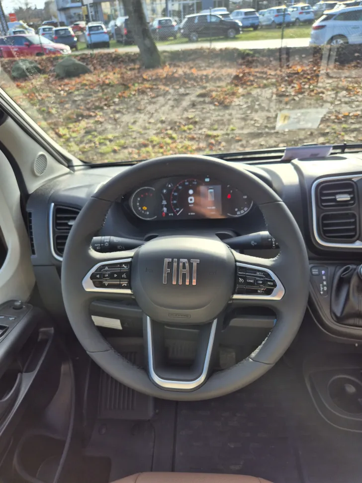 Fahrzeugbild Hymer Yosemite *180PS*Dieselheizung* #12