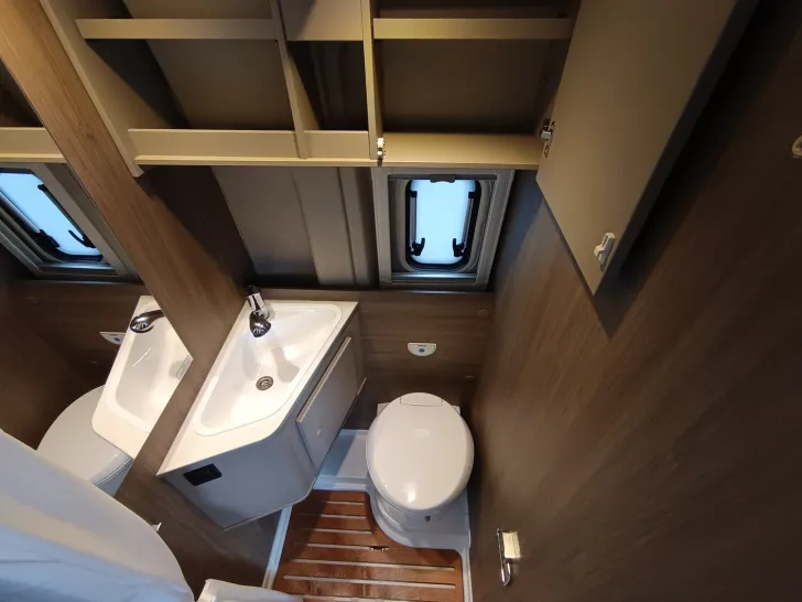 Fahrzeugbild Carado pro CV 540 Kurzzeit - Mietfahrzeug #21