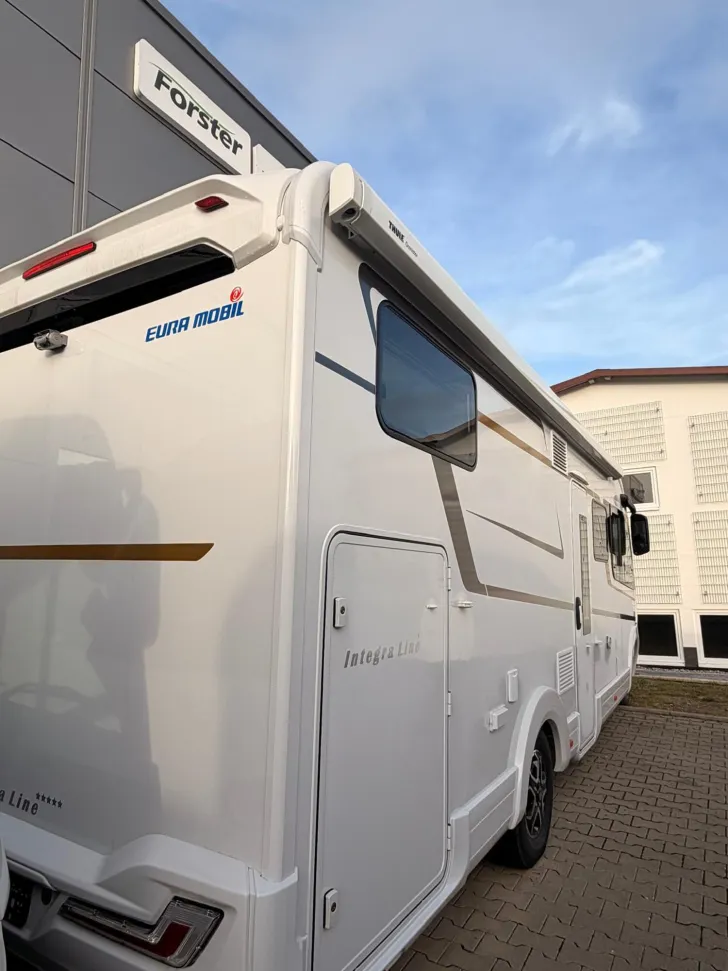 Fahrzeugbild Eura Mobil Integra Line IL 720 EF Sondermodell #5