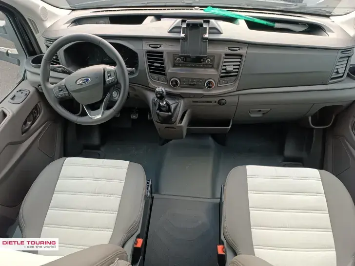 Fahrzeugbild Sunlight Adventure T Ford 680 Hubbett #5