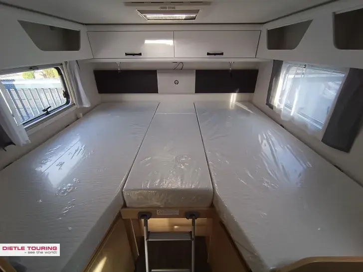 Fahrzeugbild Sunlight Adventure T Ford 680 Hubbett #17