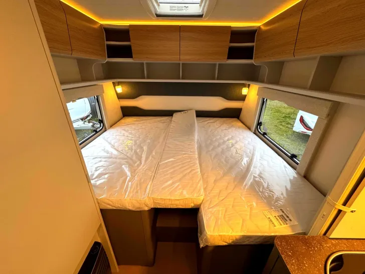 Fahrzeugbild Bürstner B66 520 TL Plus EINZELBETTEN|HUBBETT|GFK|DUSCHE #19