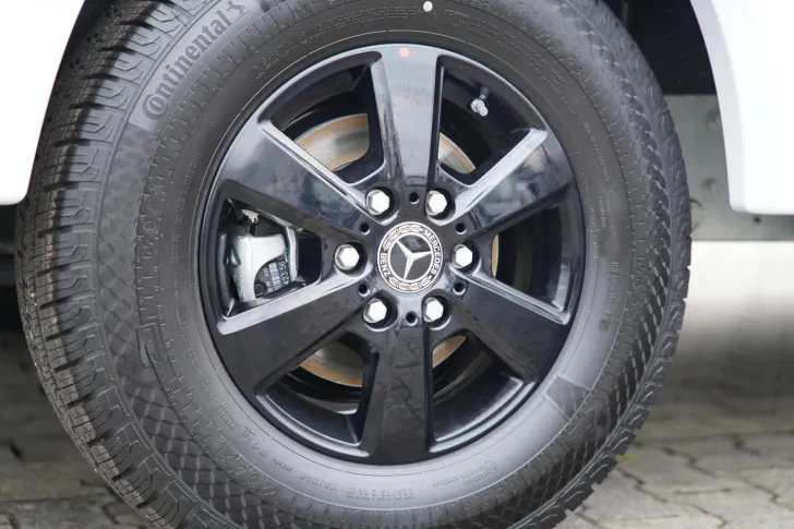 Fahrzeugbild Malibu I 470 RB LE K comfort Mercedes 26 32" DISTRONIC #9