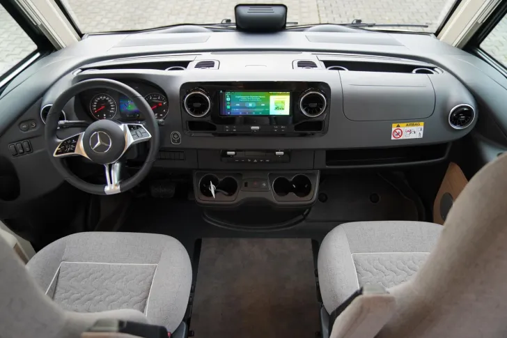 Fahrzeugbild Malibu I 470 RB LE K comfort Mercedes 26 32" DISTRONIC #11