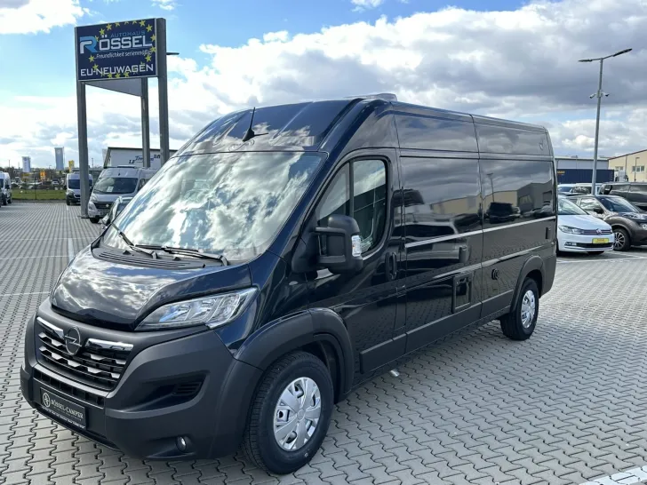 Fahrzeugbild Megamobil Mega Twin 600 Winterpaket Truma 6 Diesel Elektrik Truma AIR #1