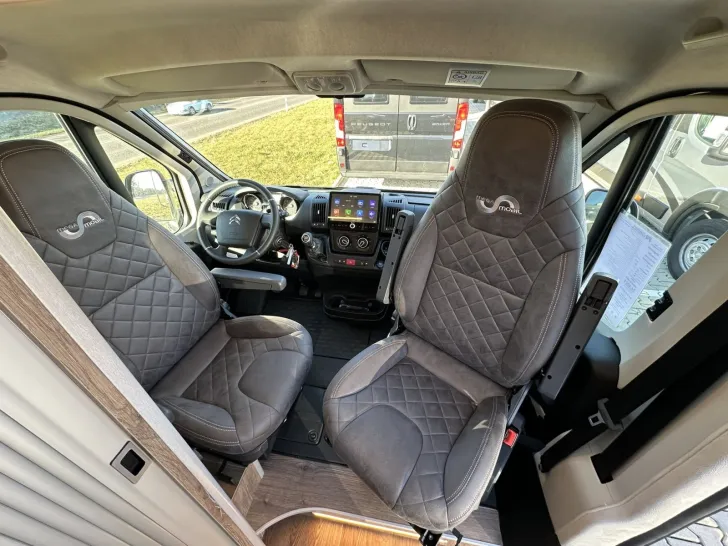 Fahrzeugbild Megamobil Mega Lounge 540 TV Truma D/E AIR MAXF. LPG-Tank Markise LFP Navi #6