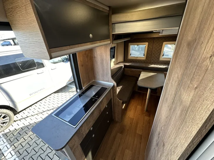 Fahrzeugbild Megamobil Mega Lounge 540 TV Truma D/E AIR MAXF. LPG-Tank Markise LFP Navi #10